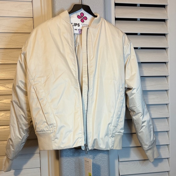 Athleta Jackets & Blazers - Athleta Sateen Bomber!